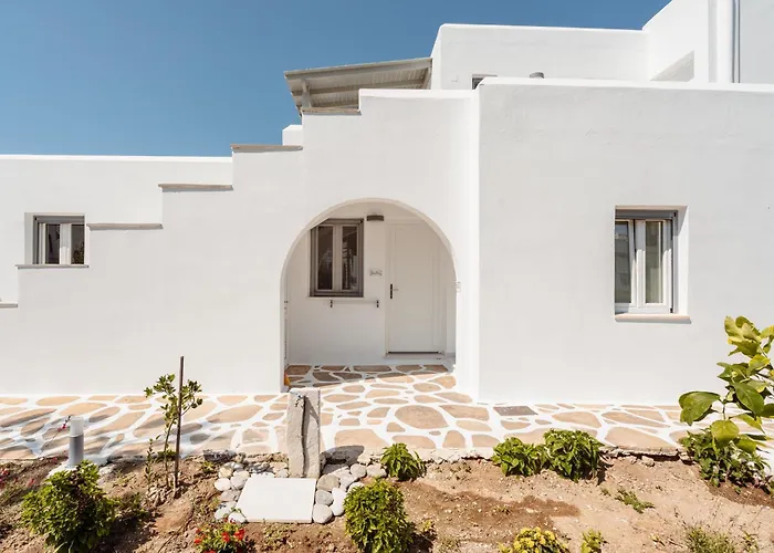 Celestial Seaview Apartments- Ariadne