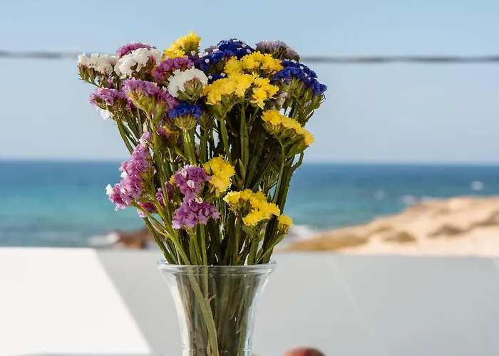Celestial Seaview Apartments- Ariadne