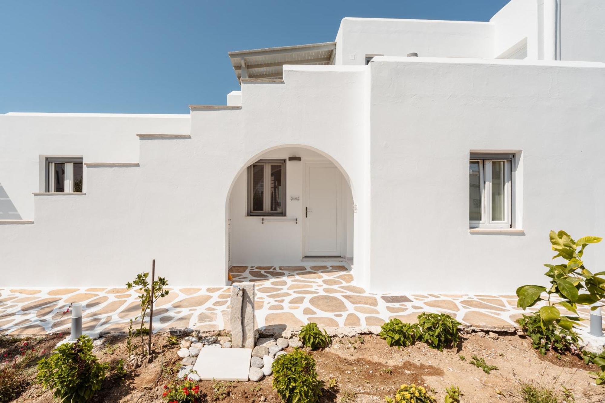 Celestial Seaview Apartments- Ariadne Naxos City